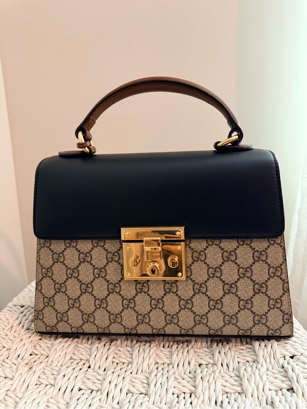 Gucci Padlock GG Supreme Top Handle Crossbody Bag – Entrupy Certified